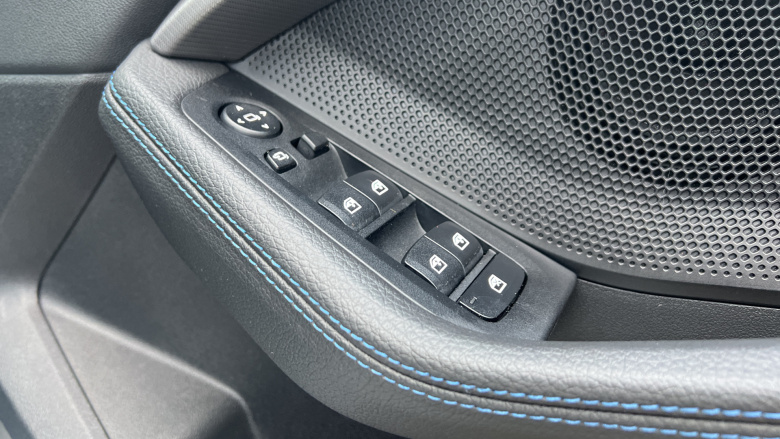 BMW 2 Series 218i [136] M Sport 4dr DCT Petrol Saloon